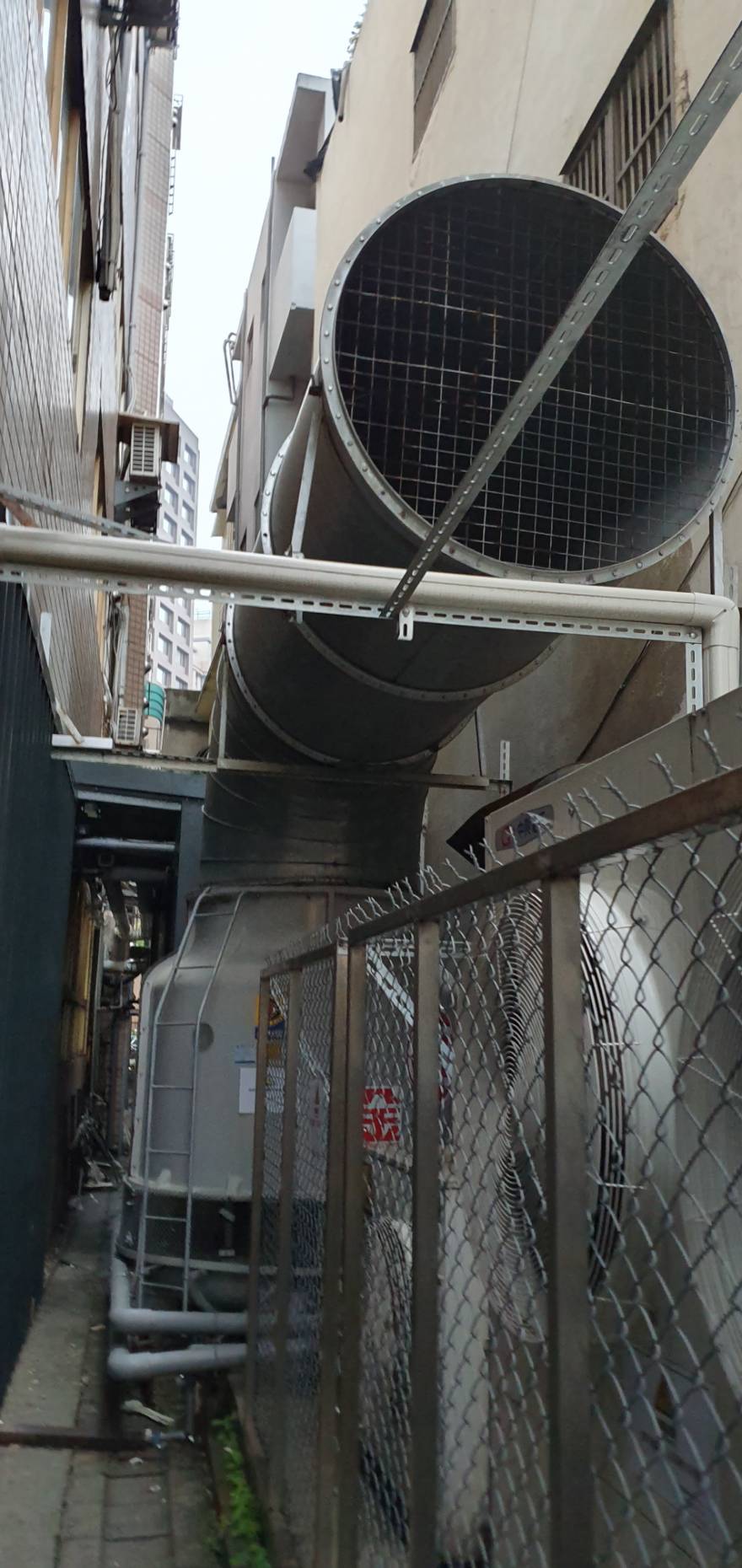 大型風管與風機噪音改善現場